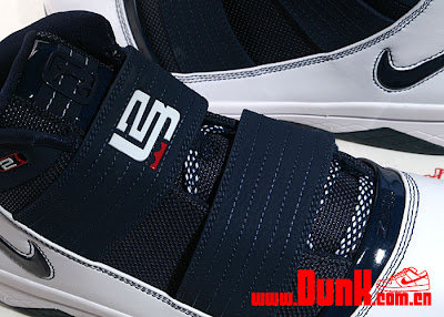 nike zoom soldier 3 gr white navy red 3 07 White Midnight Navy Nike Zoom Soldier 3 Hits Retail in China 