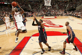 Amazing Encore LeBron and Co. Cruise By Hawks in the Series Opener lebron james nba 090505 cle vs atl 55 game 1 Amazing Encore LeBron and Co. Cruise By Hawks in the Series Opener