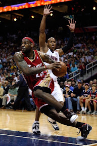 lebron james nba 090509 cle vs atl 22 game 3 LeBron Puts on Another MVP Show. Mo Gets Recruited as Soldier.