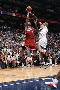lebron james nba 090509 cle vs atl 50 game 3 LeBron Puts on Another MVP Show. Mo Gets Recruited as Soldier.