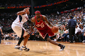 lebron james nba 090509 cle vs atl 09 game 3 LeBron Puts on Another MVP Show. Mo Gets Recruited as Soldier.