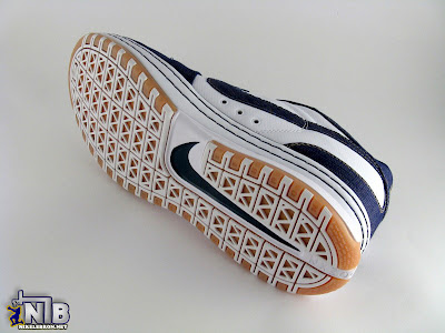 Nike Zoom LeBron VI Low White / Navy / Light Brown Denim lebron6 low navy denim 03 web Nike Zoom LeBron VI Low White / Navy / Light Brown Denim