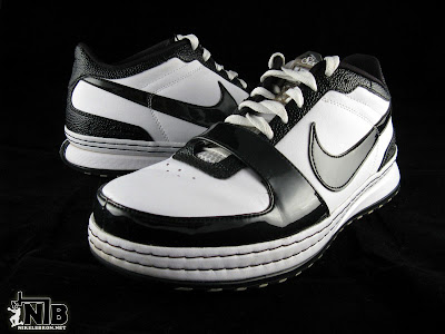 lebron6 low black white 09 web Nike Zoom LeBron VI Low White / Black Patent Leather Showcase