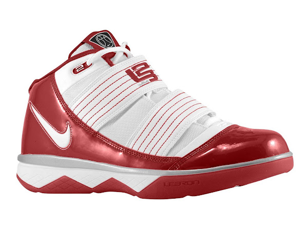 Nike Zoom Soldier III Team Bank Styles Available at Eastbay