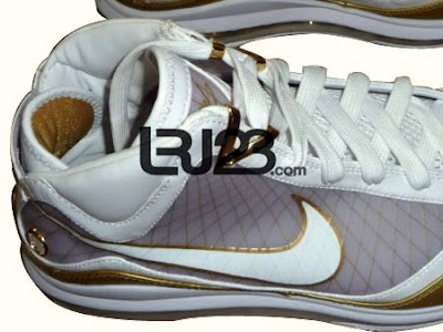 Preview of the China Exclusive Nike Air Max LeBron VII nike air max lebron 7 gr china white gold 1 04 Preview of the China Exclusive Nike Air Max LeBron VII