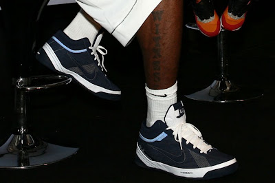 Upcoming Nike Zoom LBJ Ambassador II Navy Denim on Kings Feet nike zoom lebron ambassador 2 gr navy white 1 01 Upcoming Nike Zoom LBJ Ambassador II Navy Denim on Kings Feet