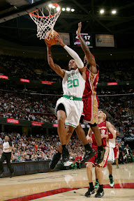 Cavs Lose in the Season Opener. LeBron Breaks out the Black VII. lebron james nba 091029 cle vs bos 05 Cavs Lose in the Season Opener. LeBron Breaks out the Black VII.