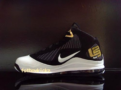 nike air max lebron 7 gr white black gold 1 05 Black / White / Gold   Nike Air Max LeBron 7 (VII) Preview