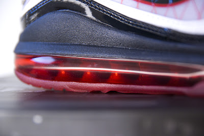 nike air max lebron 7 gr black red white 13 01 New Photos Presenting the First Colorway of the Air Max LeBron VII