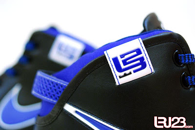 nike zoom lebron 6 ss black royal 2 07 Unreleased Sample Version of the Zoom LeBron VI (Black/Royal)