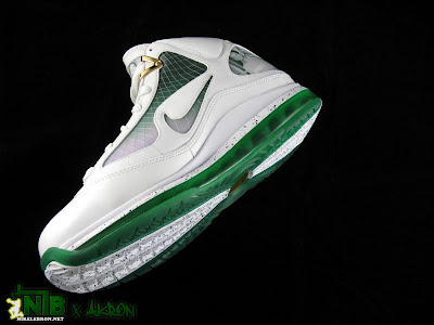 lebron7 mtag akron 21 web Nike Air Max LeBron VII   More Than a Game   Akron Showcase