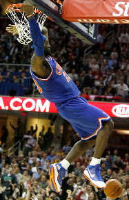 lebron james nba 091202 cle vs phx 14 Cavs Go Retro and Cool Down Suns. LeBron Debuts the HWC LBJ7.