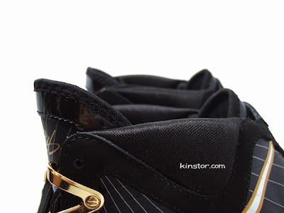nike air max lebron 7 gr white black gold 4 05 Detailed Look at 375664 011 :: White/Black/Gold :: Nike LeBron VII