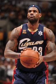lebron james nba 091225 cle at lal 08 LeBron, Cavs Shine in Rout of Kobe, Lakers. LBJ Debuts the Xmas VII.
