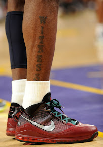 lebron james nba 091225 cle at lal 50 LeBron, Cavs Shine in Rout of Kobe, Lakers. LBJ Debuts the Xmas VII.
