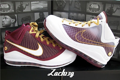 nike air max lebron 7 pe christ the king home 2 08 A Fresh Look at Air Max LeBron VII CTK Home Player Exclusive