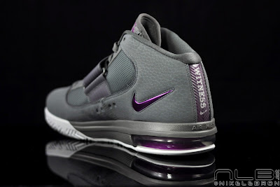 lebrons soldier4 grey purple 64 web Zoom Air + Max Air + LeBron = Zoom Soldier IV. Grey/Plum Pics.
