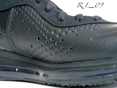 Detailed Look at the Nike Air Max LeBron VII (8) Triple Black nike air max lebron 8 gr black black 2 18 Detailed Look at the Nike Air Max LeBron VII (8) Triple Black