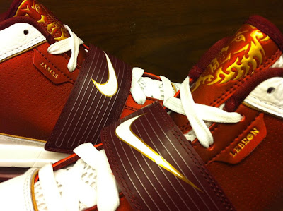 Nike Zoom Soldier IV Christ the King Limited Edition New Pics nike zoom soldier 4 pe ctk home 4 08 Nike Zoom Soldier IV Christ the King Limited Edition New Pics