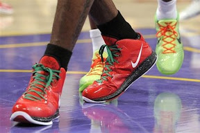 lebron james nba 101225 mia at lal 08 LeBron Has Triple Double Jaws With Kobe as Heat Take Down Lakers on Christmas Day