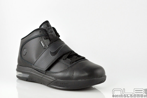 Nike Zoom Soldier 4 “Triple Black” aka “Blackout” Showcase | NIKE LEBRON -  LeBron James Shoes