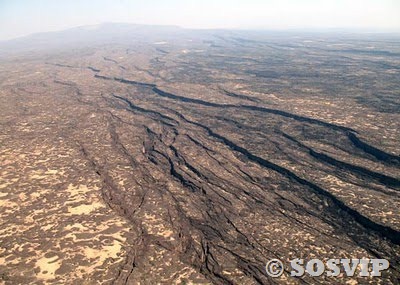 [Fissuras Fendas terra etiopia (6)[13].jpg]