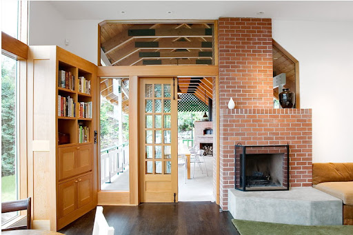 Natural Brick Home Design, House Design, Classic House Design