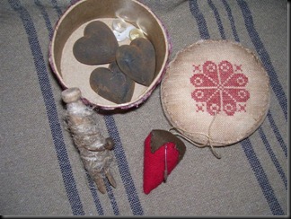quaternity rose sewing box