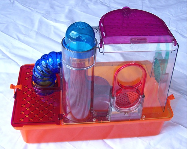[plasticcage45.jpg]