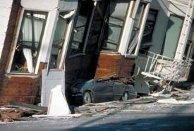 [275px-Car_Crushed_Under_Marina_Apartments[3].jpg]