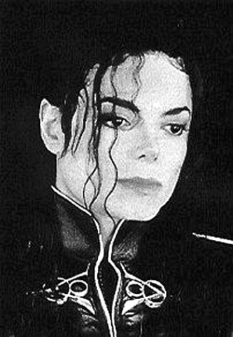 [michael-jackson[3].jpg]