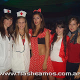 fiesta de disfraces - club sarmiento - 20-03-10 - flasheamos.com.ar-009.JPG