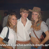 fiesta de disfraces - club sarmiento - 20-03-10 - flasheamos.com.ar-061.JPG