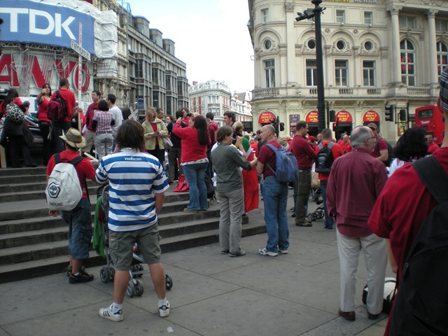 [londonprotestmay15 2[5].jpg]