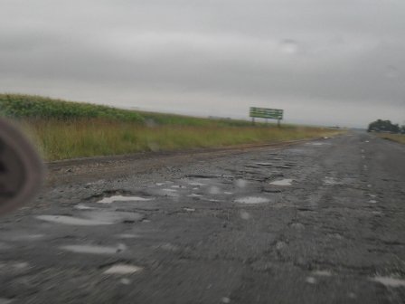 [R50 highway in Mpumalanga Feb 21 2010 is one huge potholed wasteland reports DA[6].jpg]