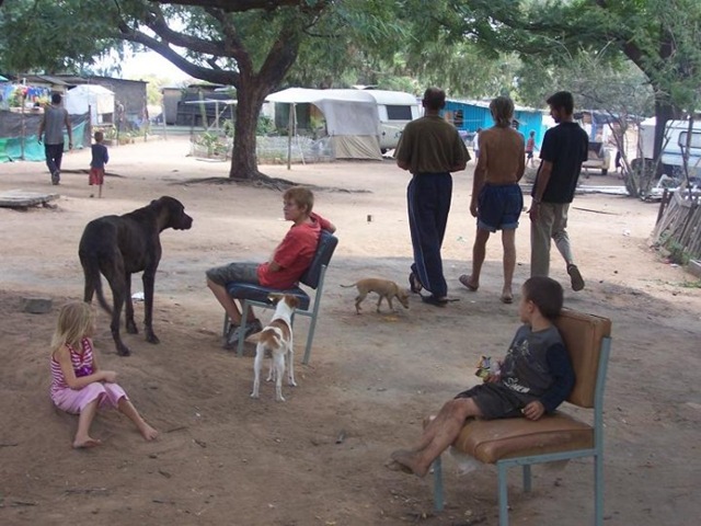[Afrikaner poor in South africa are denied food aid from ANC regime who says its racist to feed hungry whites[6].jpg]