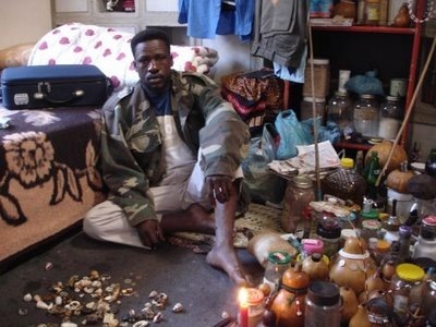 [Sangoma_Pretoria_With_Pharmacopia_AfricanCrisisJanLamprechtPermission[6].jpg]