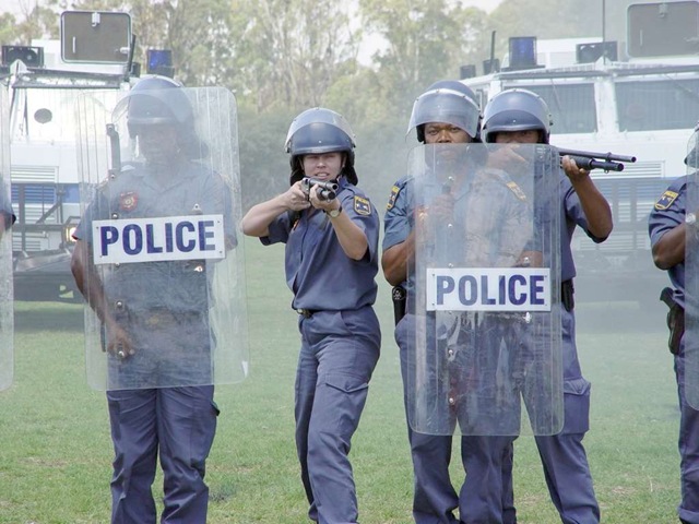 [More than half of SA cops are nonoperational and 200 cops a year killed in SA 2009 picture SAPS[5].jpg]
