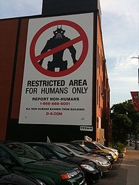 [District9RestrictedAreaforHumansOnly[2][2].jpg]