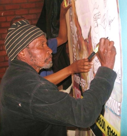 [No violence against Women and Children pledge Ladybrand SAP Aug 29 2009[15].jpg]