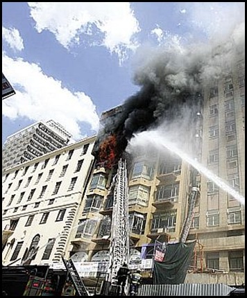 JOhannesburgFire2dead7injuredOct72009BeeldBongiweGumedePic