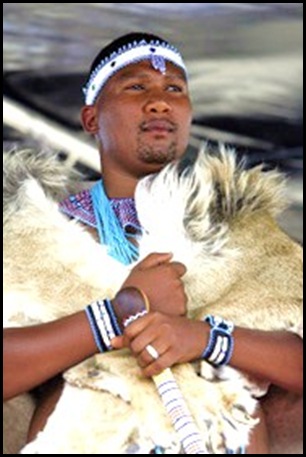 Mandla Mandela installed as one of the kings of the xhosa people by King Buyelekhaya Dalindyebo of the Thembu clans April172007