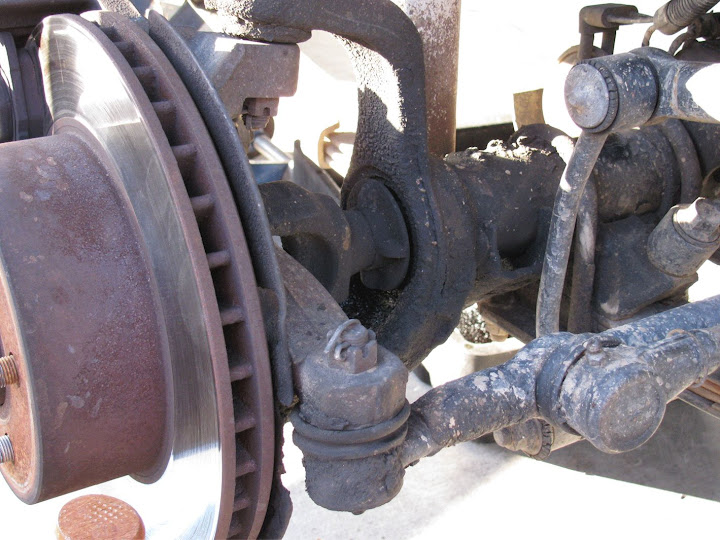 Axle leaking and suspension bolt problem. Jeep Wrangler Forum