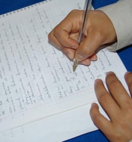 [escribiendo[1].jpg]