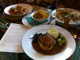 Lunch at the Dysart Arms
