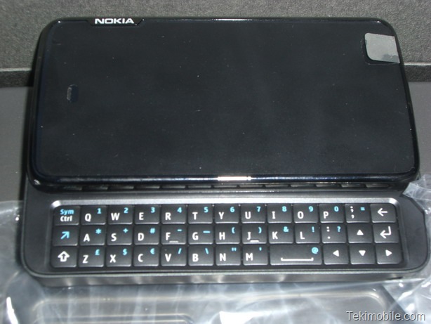 [new-nokia-internet-tablet-11[5].jpg]