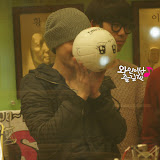 ＜20100428@Kiss The Radio Cr: shall we wine＞