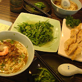 度小月にてお昼ご飯。