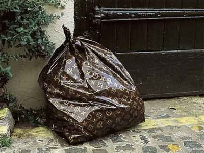 [louis-vuitton-trash-bag[5].jpg]