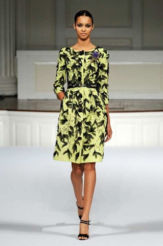 [popup-desfile-odelarenta-nyspring2011rtw-135[3].jpg]